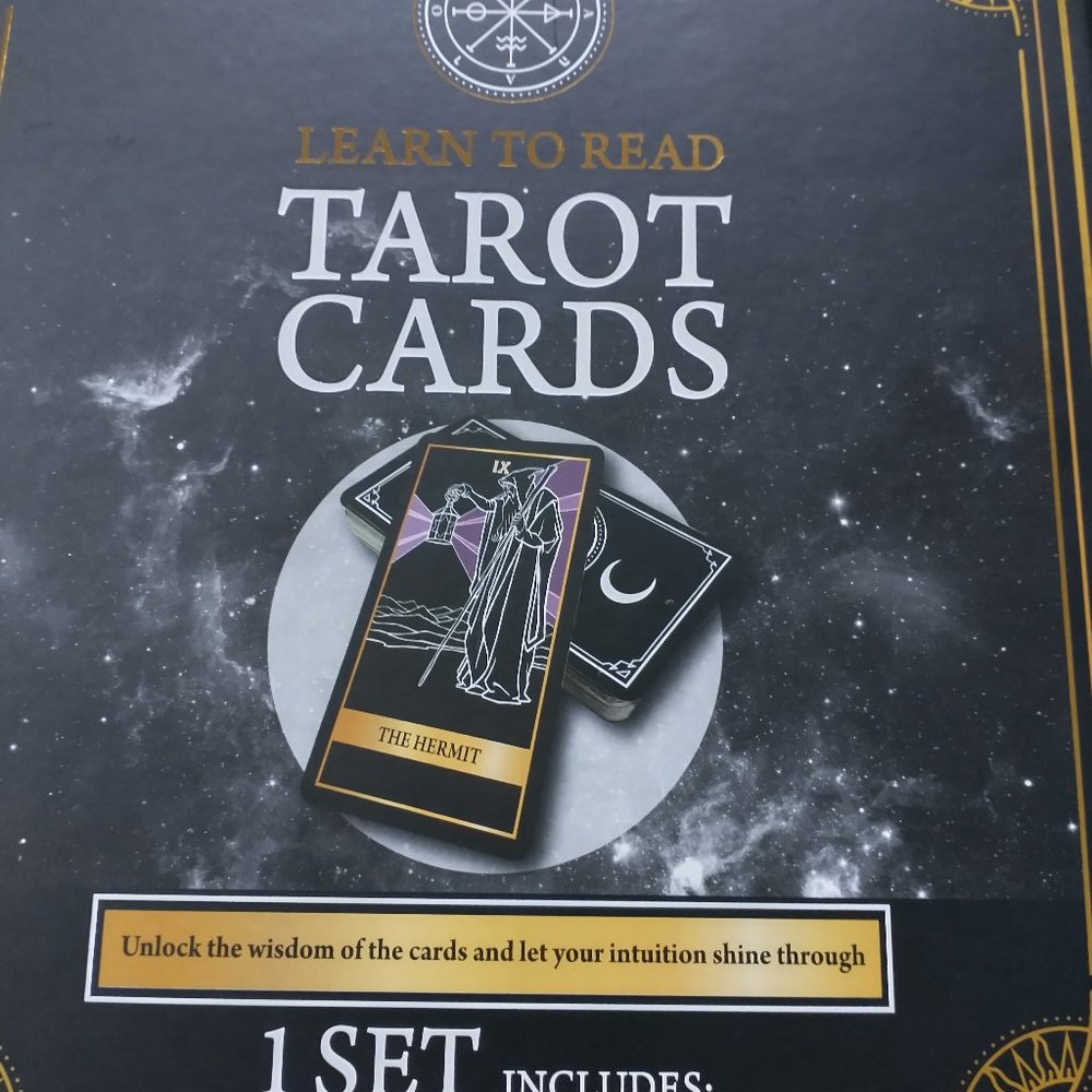 New Learn to read tarot set